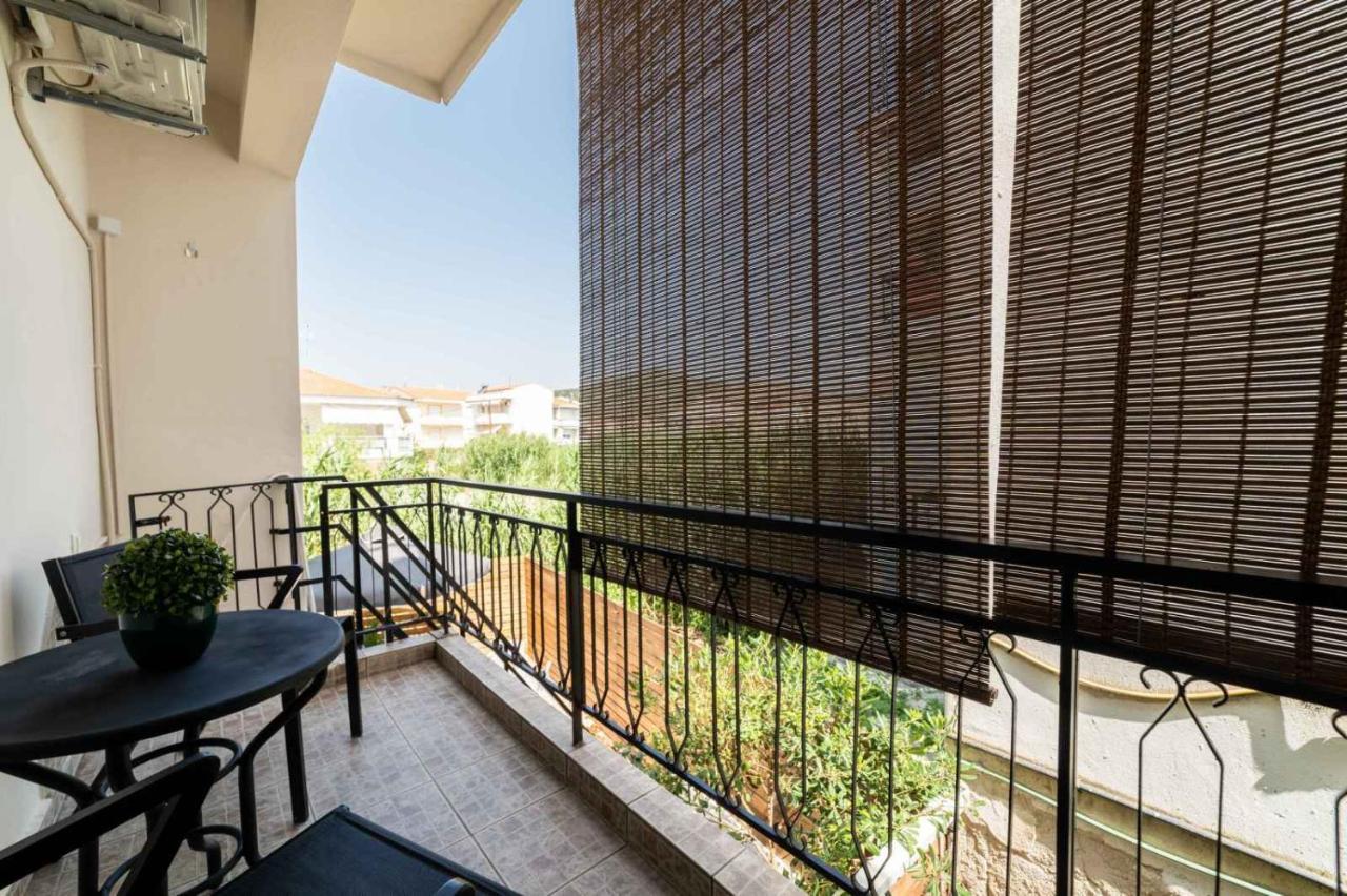 Appartement Elena 4 à Néa Péramos Extérieur photo
